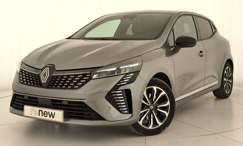 Usado Renault Clio V Techno 140 CV (102 kW) 2025 Gris Berlina