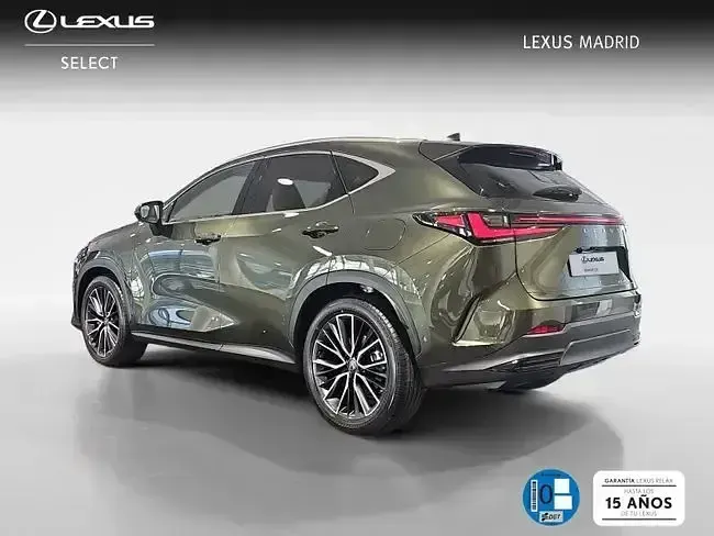Nuevo Lexus NX450h+ Luxury Line 292 CV (214 kW) 2026 Verde SUV