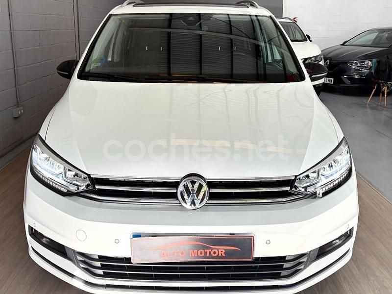 Blanco Usado 2020 VW Touran Advance Monovolumen | 25.995 € (Precio justo) - Imagen 1/4