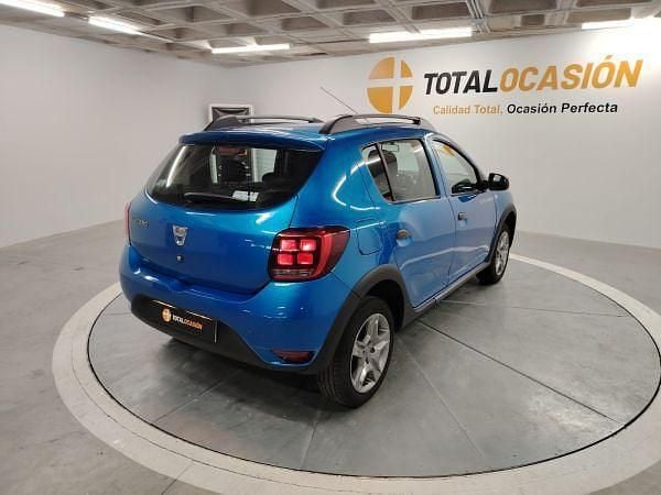 Usado Dacia Sandero Essentiel 73 CV (53 kW) 2019 Azul Berlina