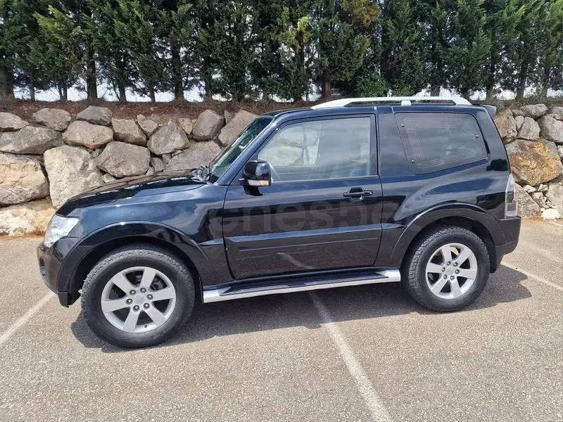 Usado Mitsubishi Montero Intense 160 CV (117 kW) 2007 Negro SUV