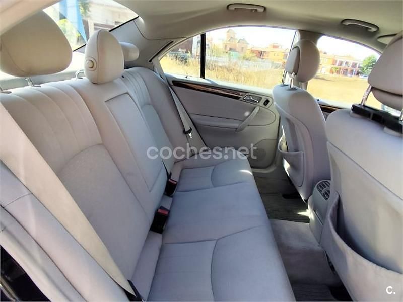 Azul Usado 2004 Mercedes C200 Classic Berlina | 6000 € (Precio justo) - Imagen 1/4