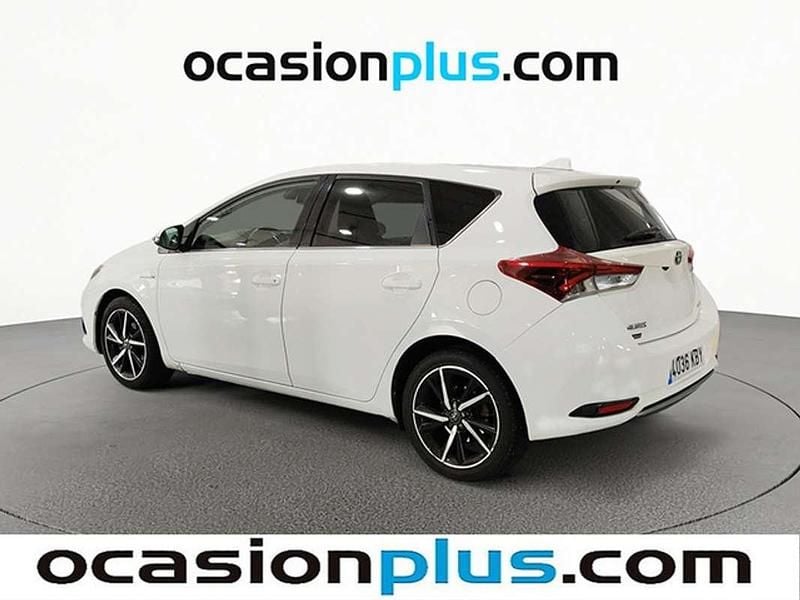 Usado Toyota Auris Hybrid Edition 136 CV (100 kW) 2017 Blanco Utilitario