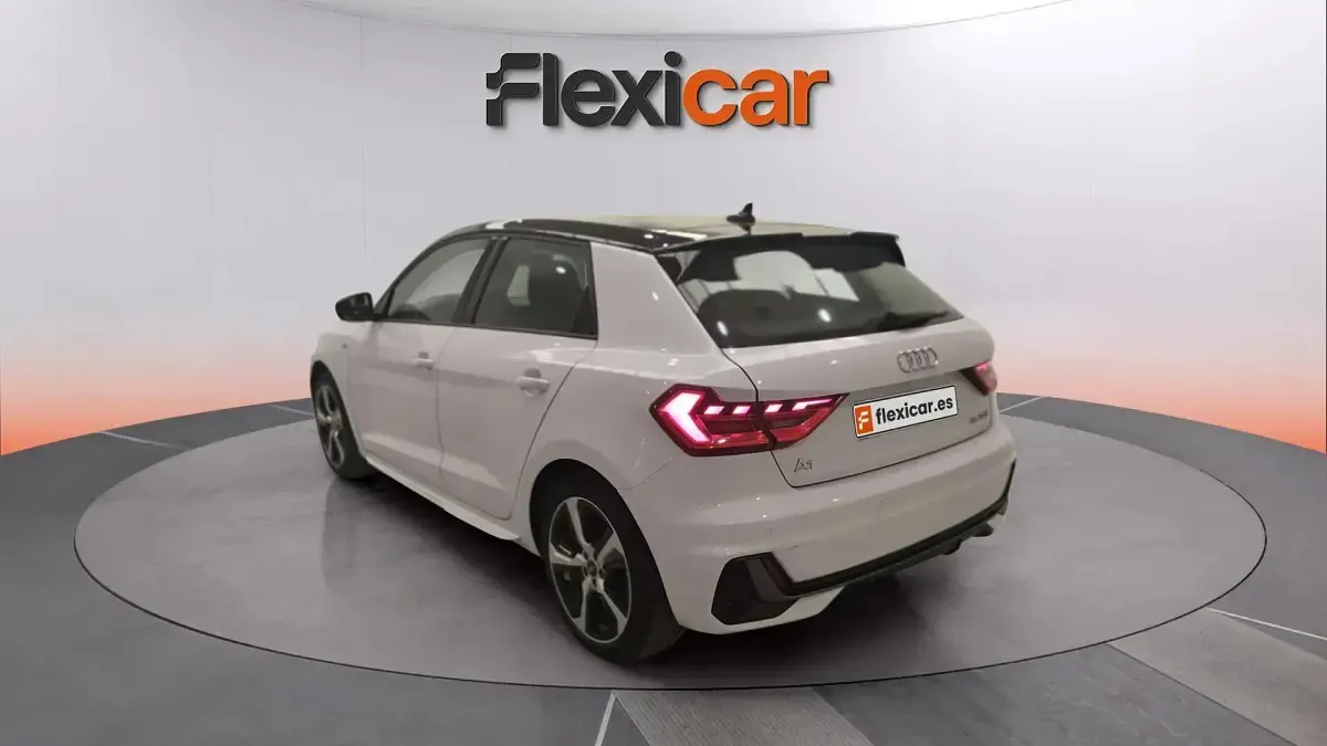 Usado Audi A1 Premium 95 CV (69 kW) 2023 Blanco SUV