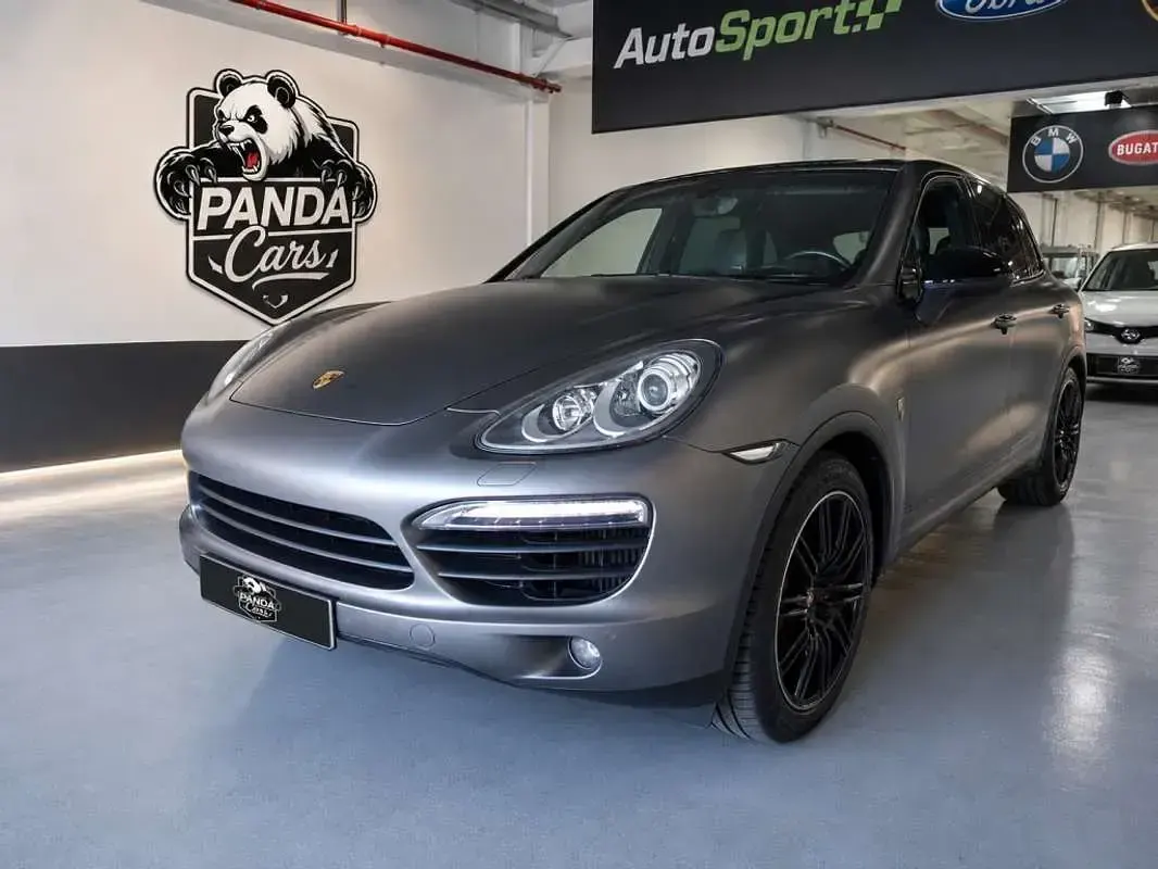 Usado Porsche Cayenne S Diesel 382 CV (280 kW) 2012 Gris SUV
