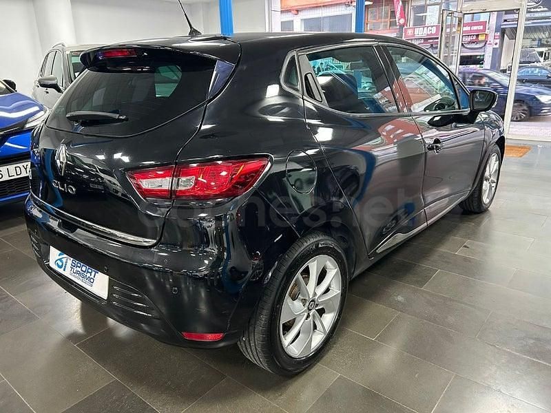 Usado Renault Clio IV Zen 90 CV (66 kW) 2017 Negro Berlina