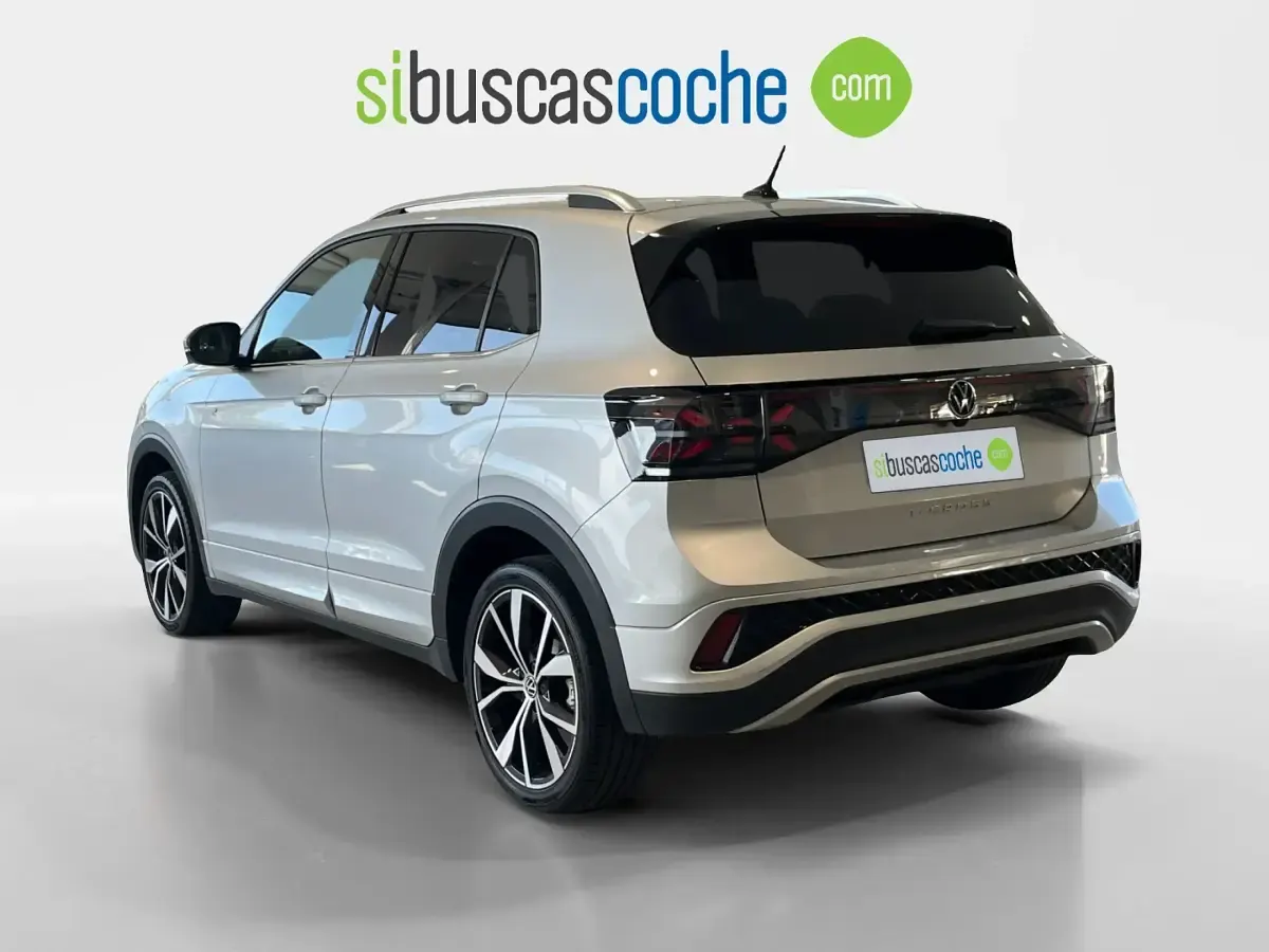 Usado VW T-Cross R-line 150 CV (110 kW) 2024 Gris/plata SUV
