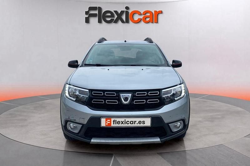 Usado Dacia Sandero Comfort 95 CV (69 kW) 2019 Gris Berlina