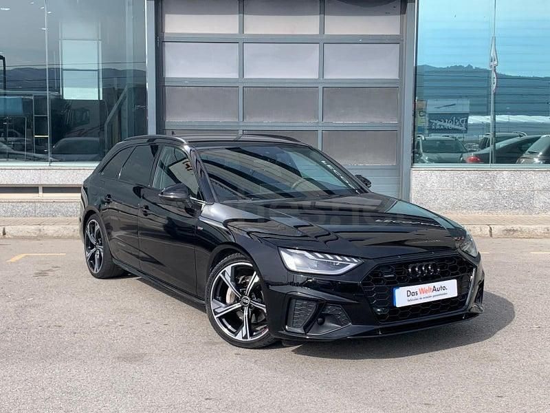 Usado Audi A4 Ambiente 204 CV (150 kW) 2023 Negro Familiar