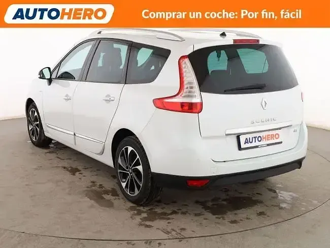 Usado Renault Scenic E-Tech Bose Edition 130 CV (95 kW) 2015 Blanco
