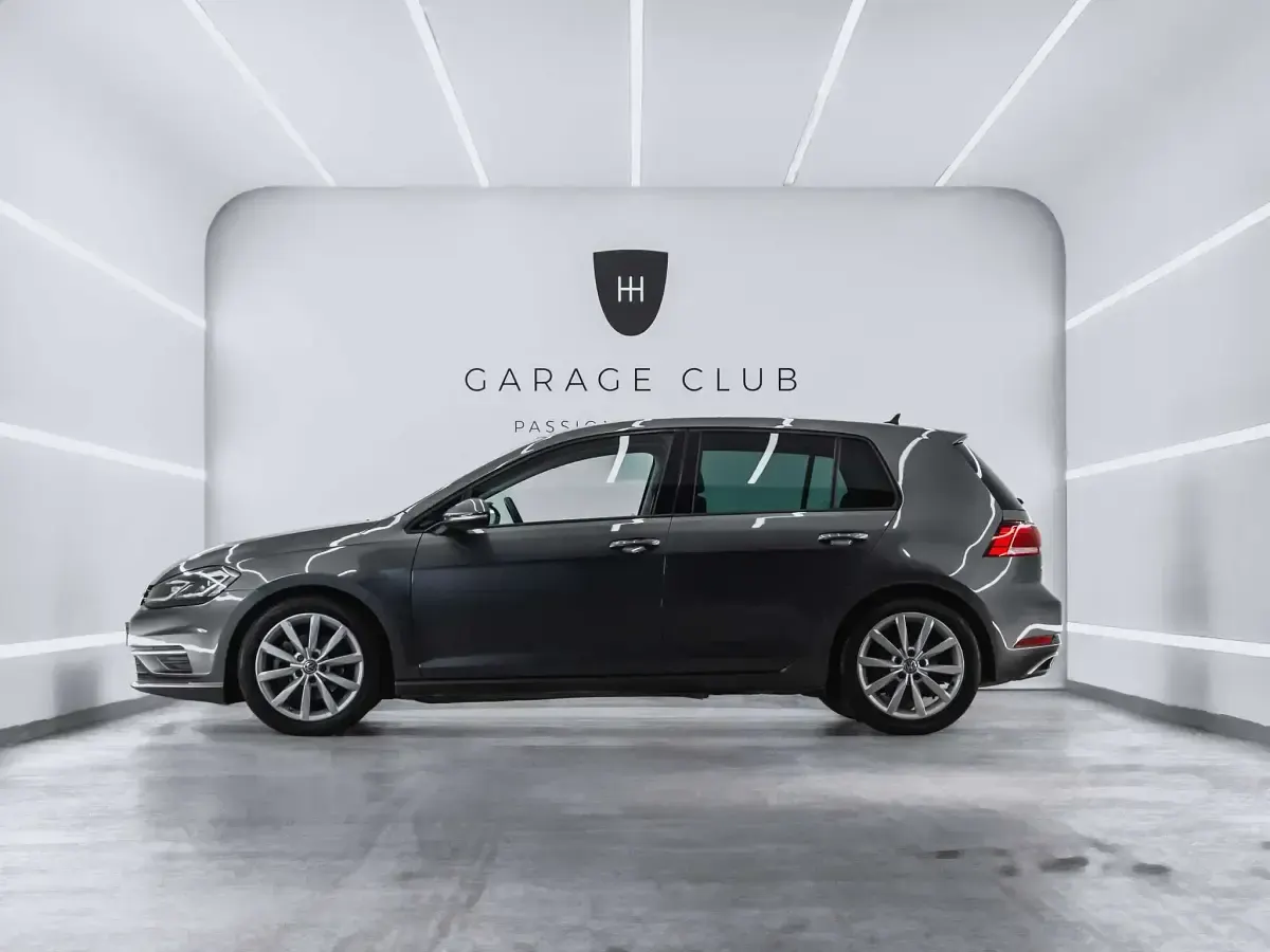Usado VW Golf VII Advance 125 CV (91 kW) 2017 Gris Berlina