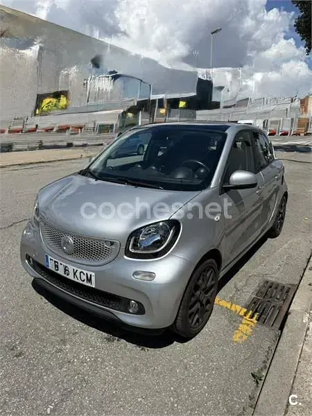 Usado Smart ForFour Passion 90 CV (66 kW) 2017 Gris / plata Utilitario
