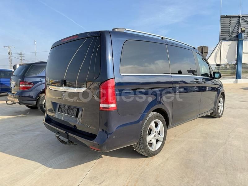 Usado Mercedes V220 Avantgarde 163 CV (119 kW) 2019 Azul Monovolumen