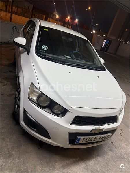 Usado Chevrolet Aveo LT 75 CV (55 kW) 2012 Blanco Berlina