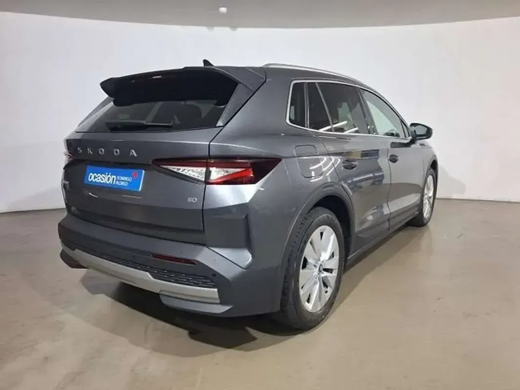 Usado Skoda Elroq 150 kW (204 CV) 2026 Gris SUV