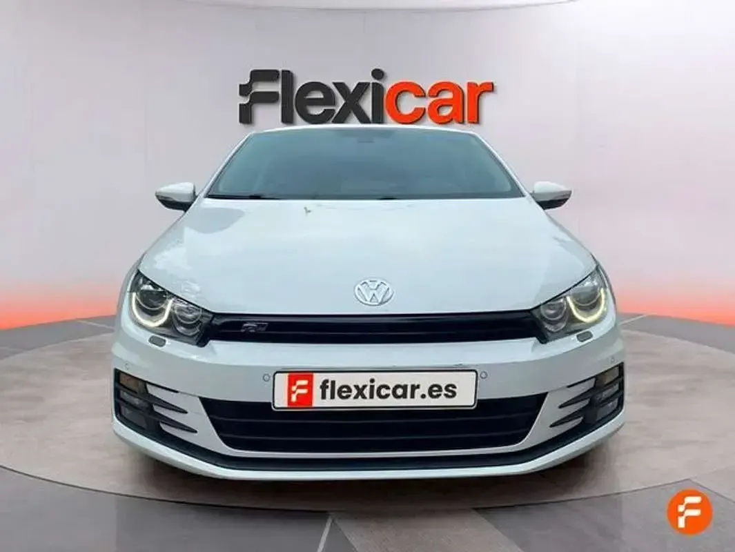 Usado VW Scirocco R-line 150 CV (110 kW) 2018 Blanco Coupe