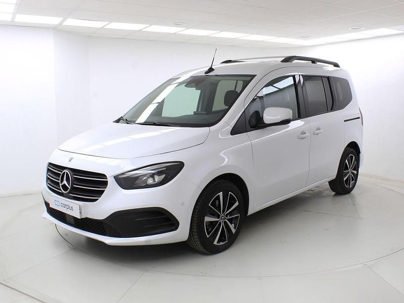 Usado Mercedes T180 Progressive 116 CV (85 kW) 2024 Blanco ártico sólido Monovolumen