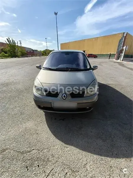 Usado Renault Scénic II Expression 115 CV (84 kW) 2005 Beige Monovolumen