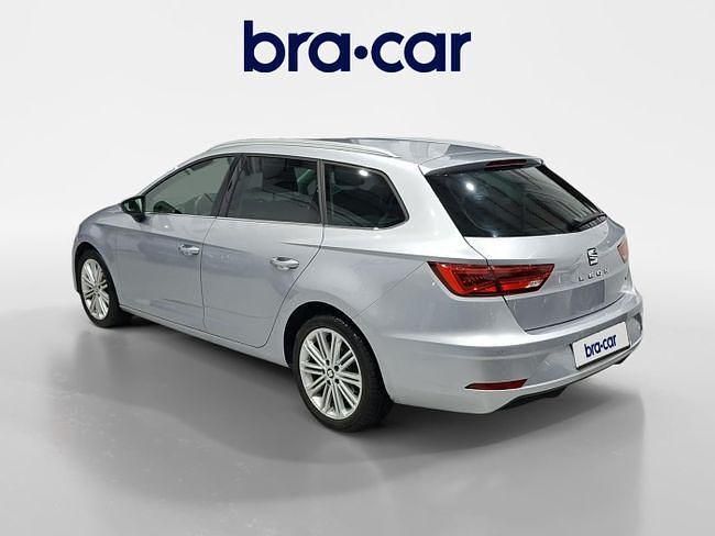 Usado Seat Leon XCELLENCE 130 CV (95 kW) 2020 Gris Familiar