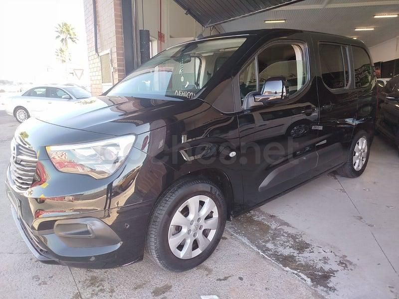 Usado Opel Combo Life Elegance 102 CV (75 kW) 2020 Negro Monovolumen