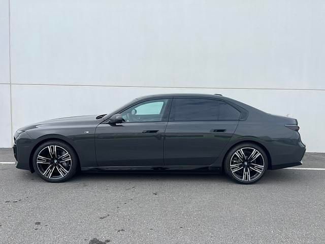 Käytetty BMW i7 Comfort Edition 400 kW (544 HP) 2026 Sedan