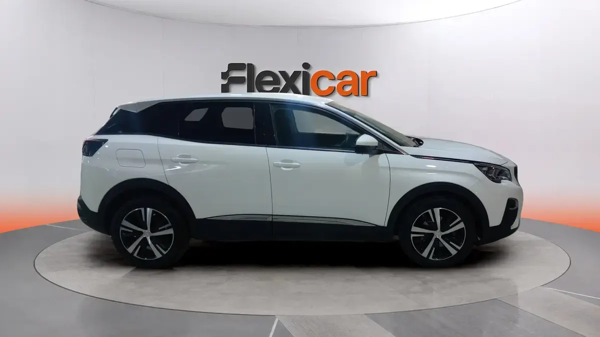 Usado Peugeot 3008 Active 131 CV (96 kW) 2017 Blanco SUV