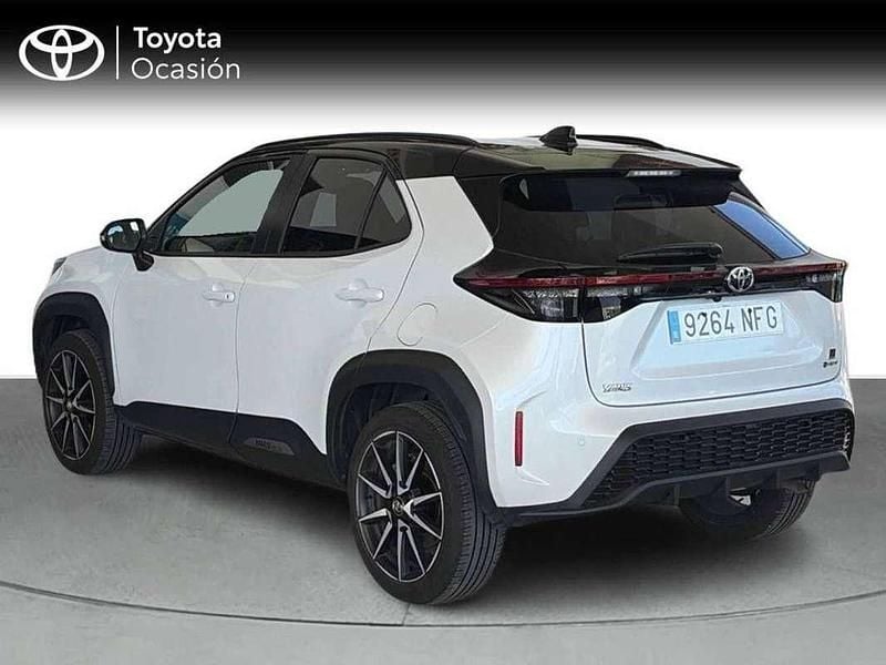 Usado Toyota Yaris Cross Sport 132 CV (97 kW) 2025 Blanco SUV