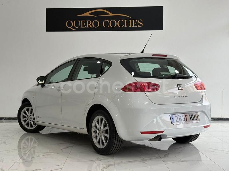 Usado Seat Leon Copa 105 CV (77 kW) 2012 Blanco Berlina