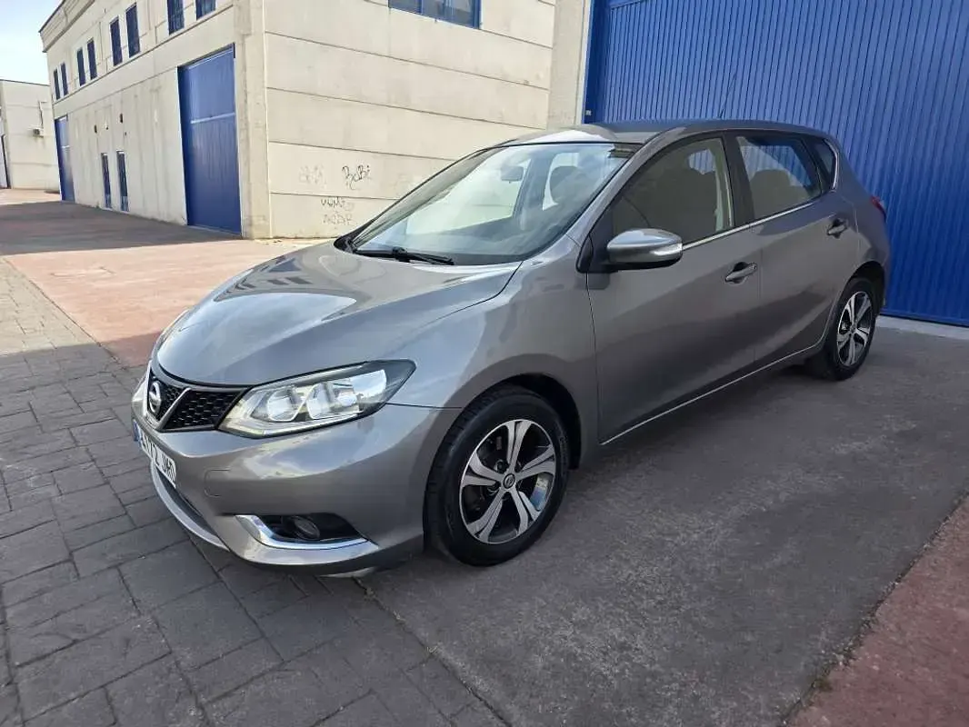 Usado Nissan Pulsar Acenta 116 CV (85 kW) 2015 Marrón Utilitario