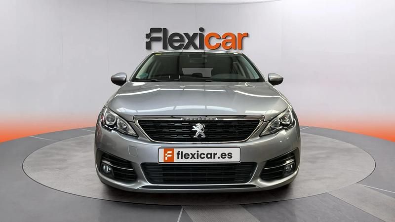Usado Peugeot 308 Style 100 CV (73 kW) 2018 Gris Berlina