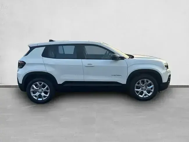 Usado Jeep Avenger Altitude 100 CV (73 kW) 2023 Blanco SUV