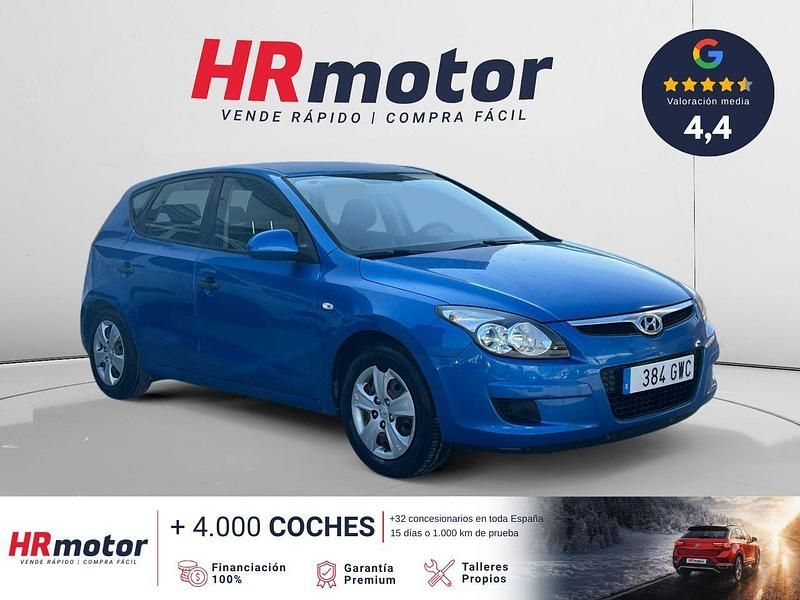 Usado Hyundai i30 Comfort 109 CV (80 kW) 2010 Azul Berlina