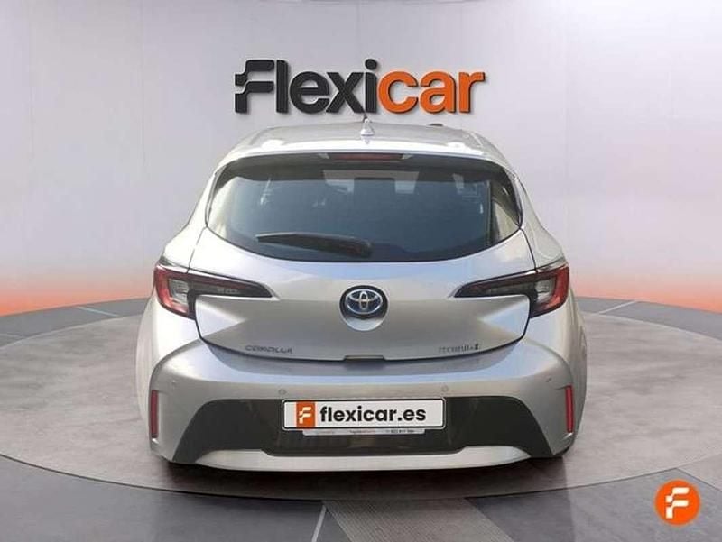 Usado Toyota Corolla Edition 140 CV (102 kW) 2023 Gris Utilitario