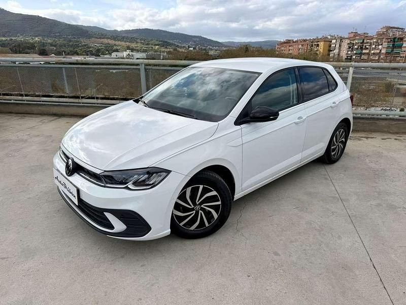 Usado VW Polo Life 95 CV (69 kW) 2023 Blanco Utilitario