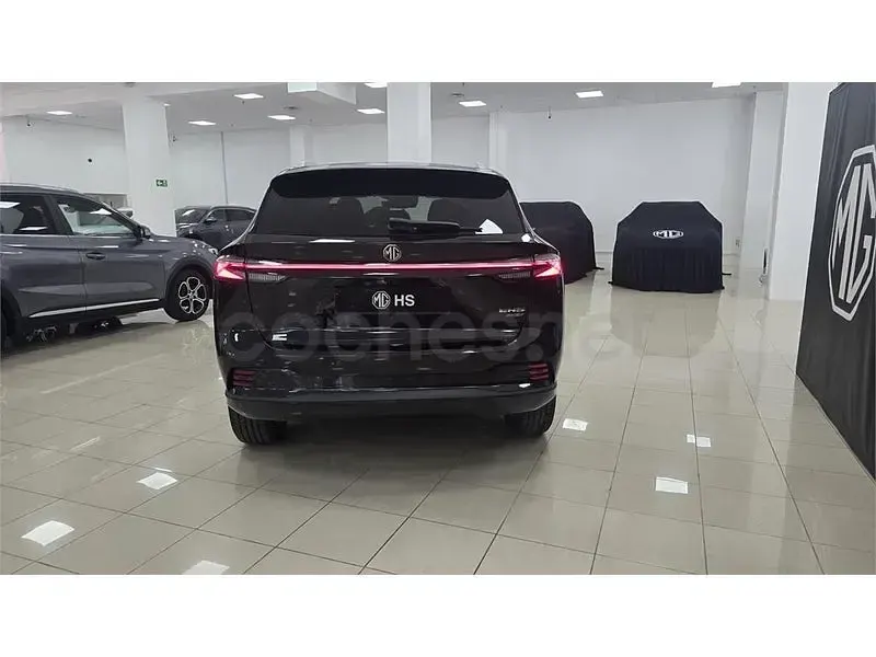 Nuevo MG HS Luxury 170 CV (125 kW) 2026 Negro SUV