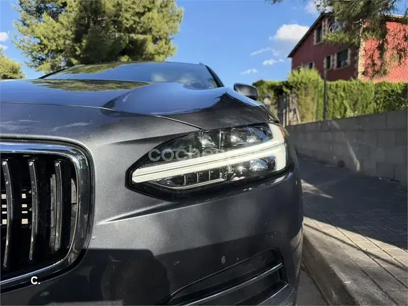 Usado Volvo V90 Inscription 150 CV (110 kW) 2017 Gris / plata Familiar