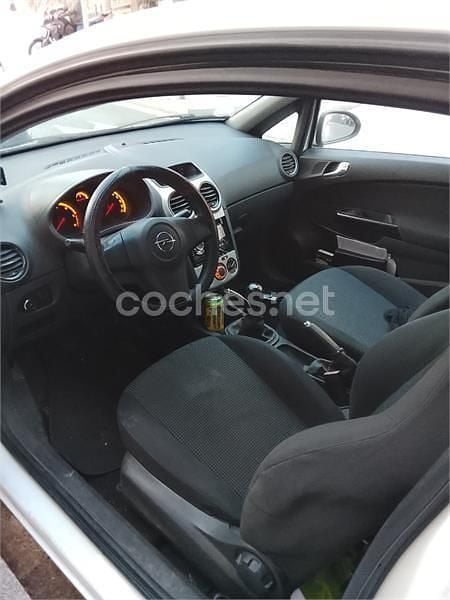 Usado Opel Corsa 75 CV (55 kW) 2011 Blanco Utilitario