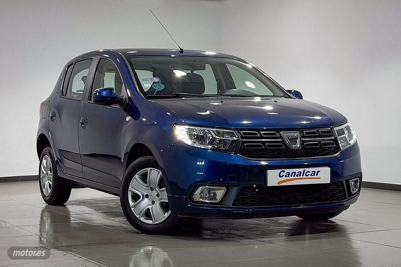 Usado Dacia Sandero Comfort 90 CV (66 kW) 2019 Azul Berlina