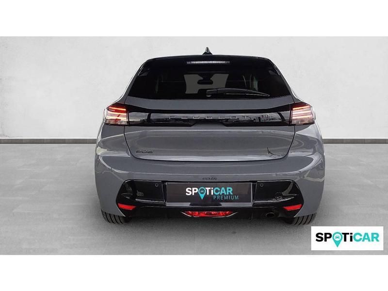 Usado Peugeot 208 Allure 100 CV (73 kW) 2025 Gris Utilitario