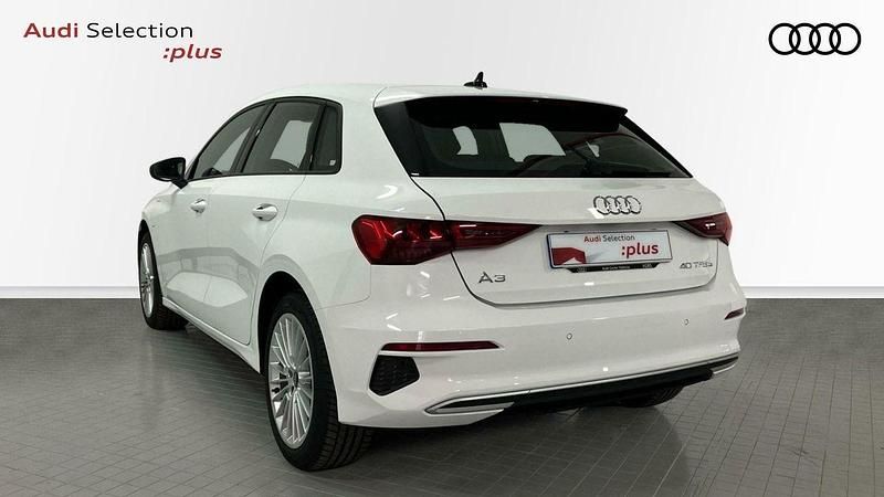 Usado Audi A3 Sportback e-tron Advanced Plus 204 CV (150 kW) 2024 Blanco Utilitario