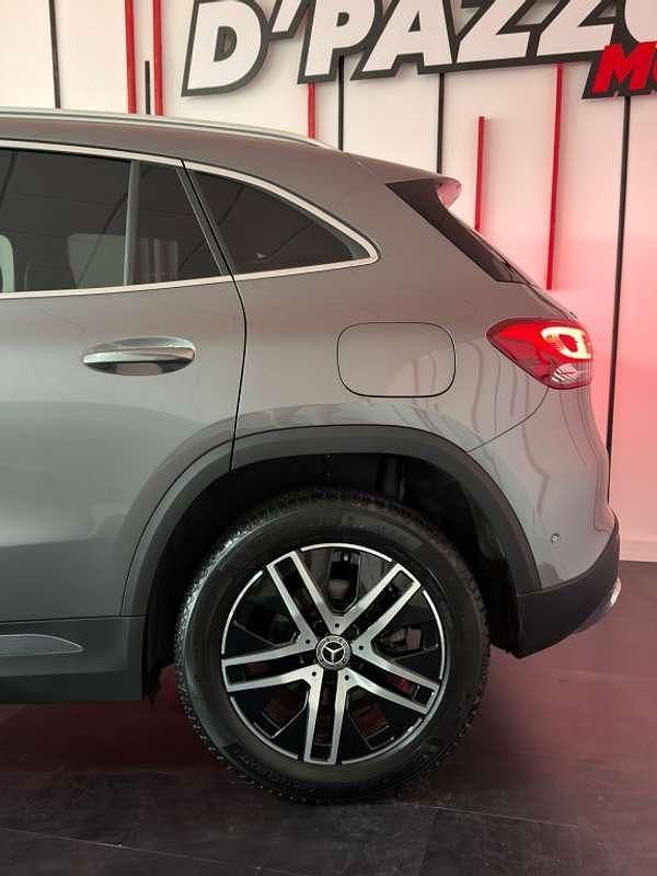 Usado Mercedes GLA200 150 CV (110 kW) 2023 Gris SUV