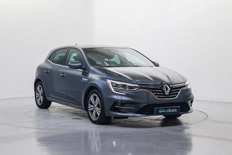Usado Renault Mégane IV Zen 115 CV (84 kW) 2021 Gris / plata Berlina