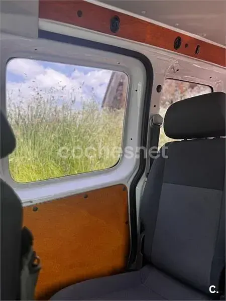 Usado VW Caddy Pro 102 CV (75 kW) 2014 Blanco Monovolumen