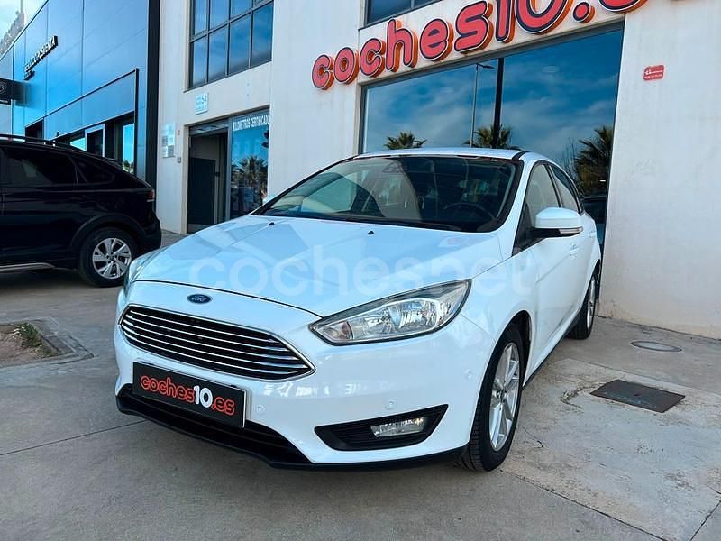 Usado Ford Focus 115 CV (84 kW) 2015 Blanco Utilitario