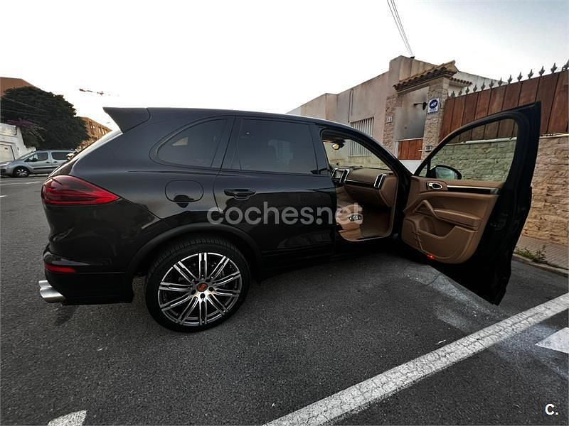 Usado Porsche Cayenne 385 CV (283 kW) 2015 Negro SUV