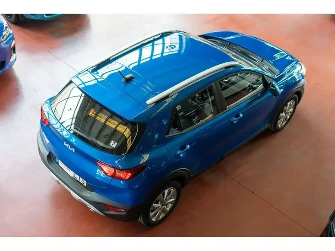 Usado Kia Stonic Plus 101 CV (74 kW) 2022 Azul SUV