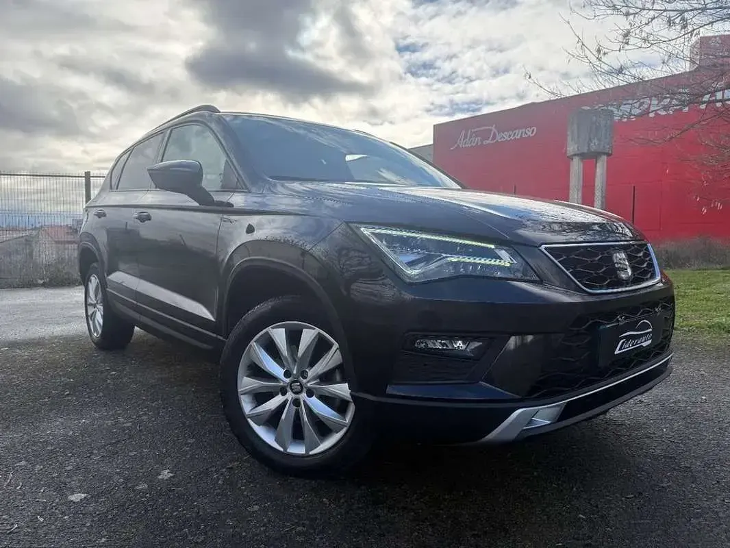 Usado Seat Ateca Style 150 CV (110 kW) 2019 Negro SUV