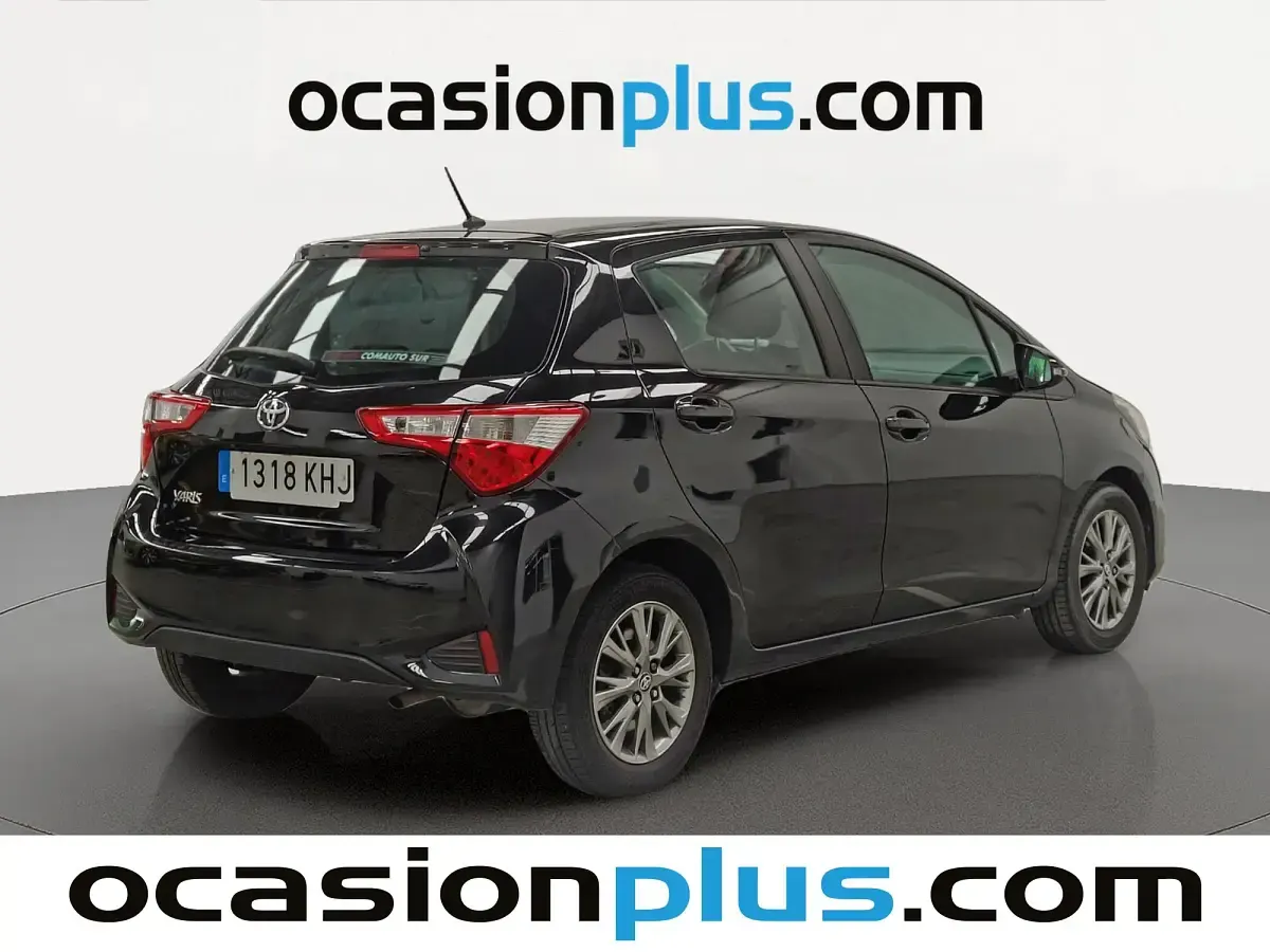Usado Toyota Yaris Active 69 CV (50 kW) 2018 Negro Utilitario