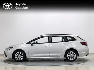 Usado Toyota Corolla Active 140 CV (102 kW) 2025 Plata Familiar