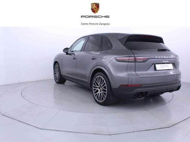 Usado Porsche Cayenne 468 CV (344 kW) 2019 Gris / plata SUV